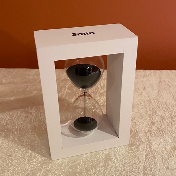 Hourglass 3min Black Sand Timer - Picture 5 of 6